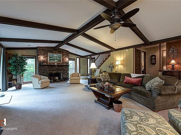 4th image of 16 Aldridge Ln