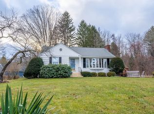 838 Pleasant St, Leicester, MA 01524