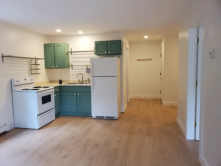 79 Gloucester Hill Rd — Photo 1