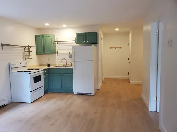 79 Gloucester Hill Rd, New Gloucester, ME 04260