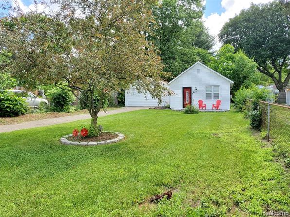 410 Campbell Ave