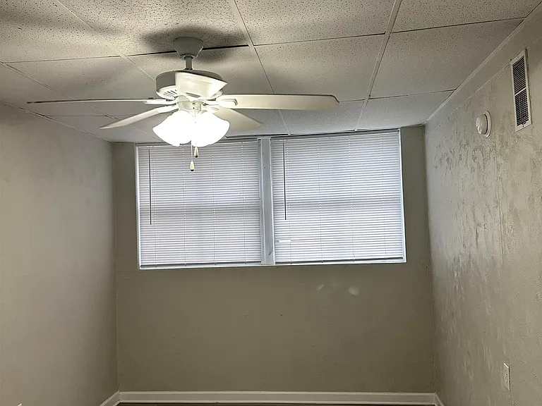 229 S Lipona Rd #B — Photo 7