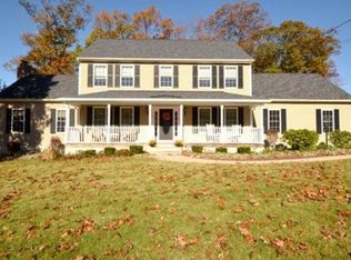 38 Highridge Rd, Bellingham, MA 02019