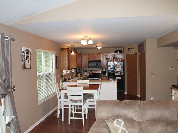 4th image of 1680 Templeton Ct