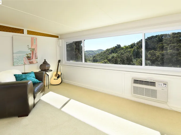 1910 Skycrest Dr #5 — Photo 12