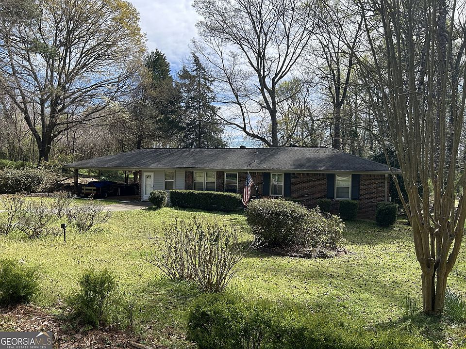 1st image of 4884 Maurice Dr NW