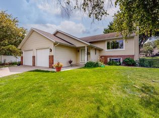 3416 Arbor Dr NW, Rochester, MN 55901