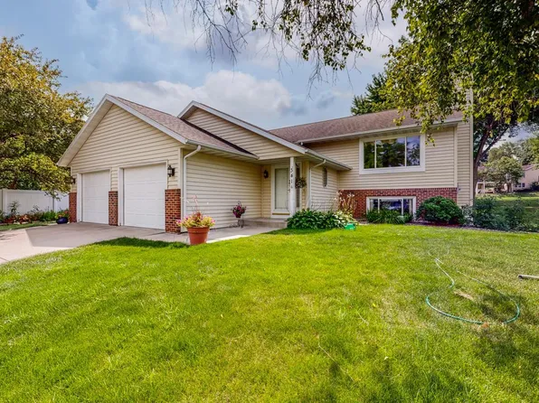 3416 Arbor Dr NW, Rochester, MN 55901