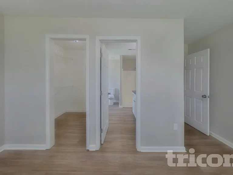 1221 Grace Ct — Photo 8