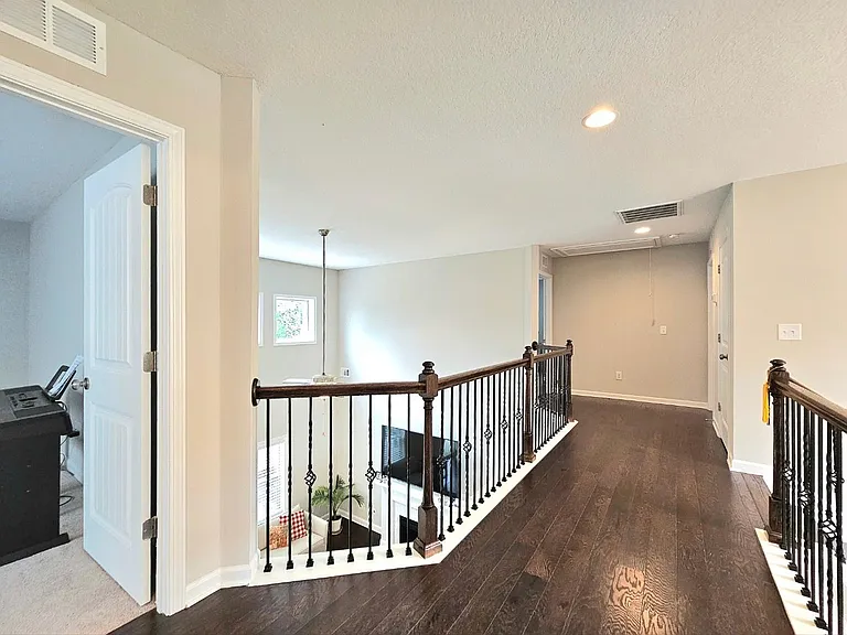 2652 Golf Mill Ct — Photo 9