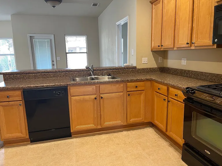 6716 Barnwood Dr — Photo 6