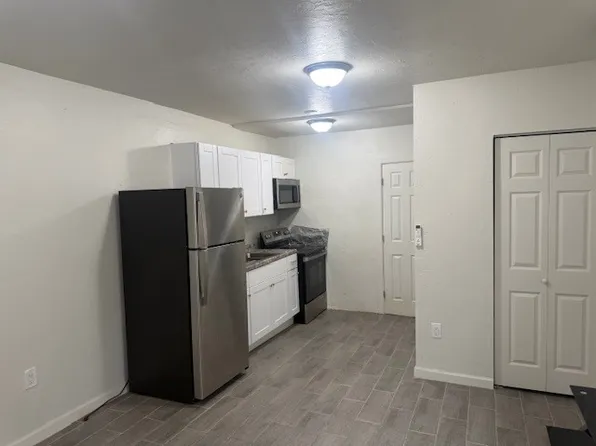 140 W Macarthur St, Tucson, AZ