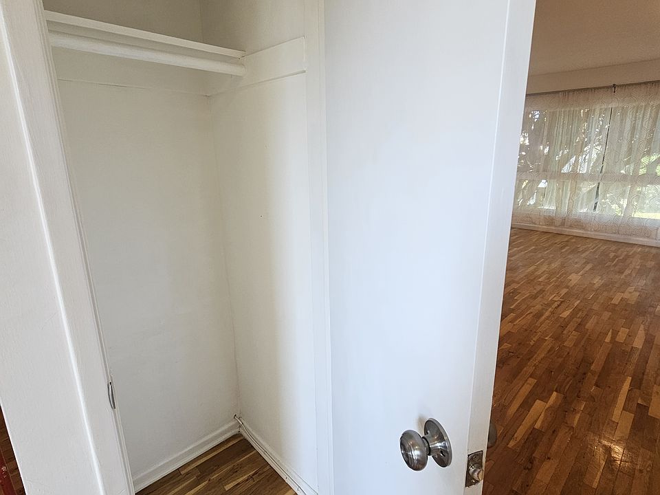 Entrance Hallway Closet