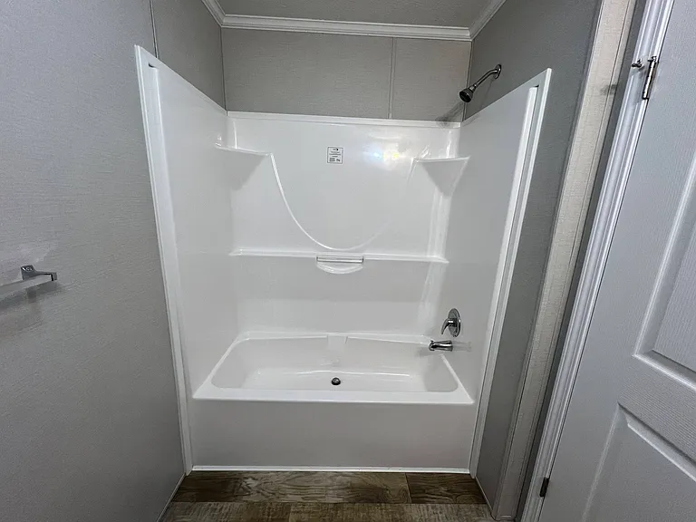 38000 Le Chateau Blvd #336 — Photo 14