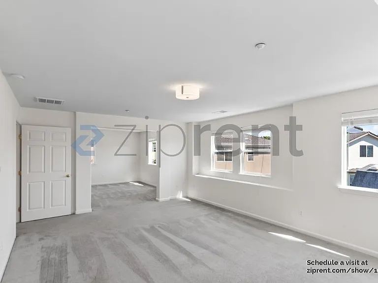 419 Malcolm Dr — Photo 24