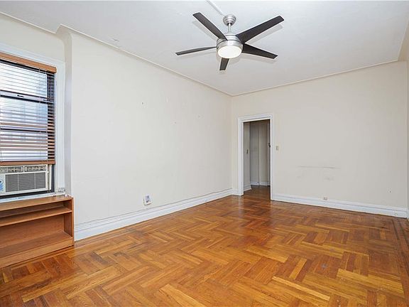 2nd image of 7101 Colonial Rd APT L5i