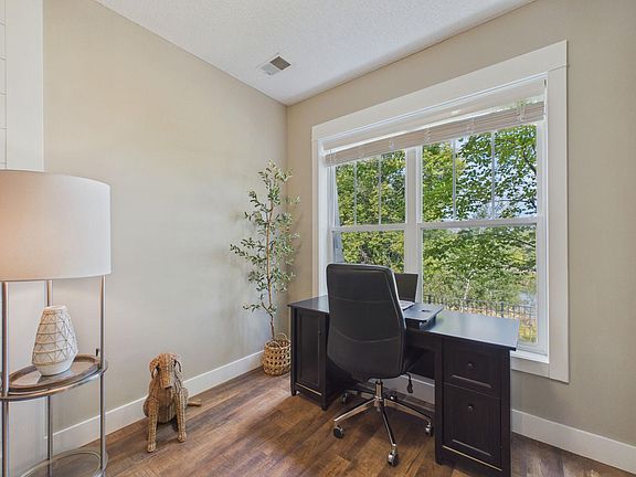 4th image of 1240 County Road D E Unit 3