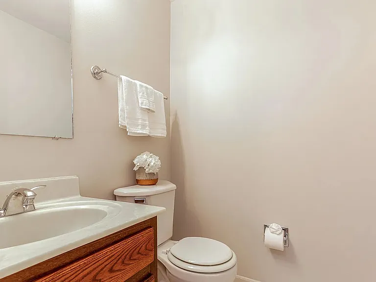 125 Pauline Ave — Photo 10