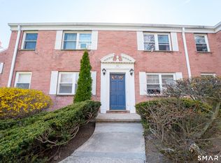 194 Seaton Rd APT 3, Stamford, CT 06902
