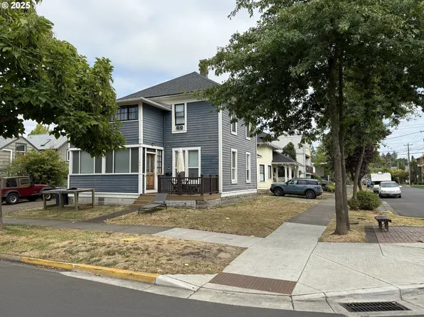 1691 Mill St, Eugene, OR 97401