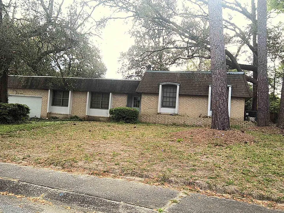 9670 Coachman Ct