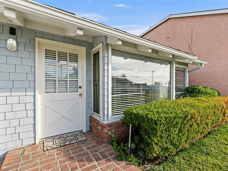 33782 Colegio Dr — Photo 5