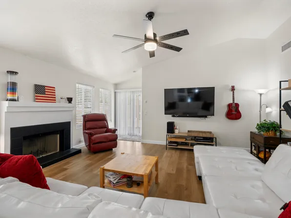 20461 N 105TH Avenue, Peoria, AZ 85382