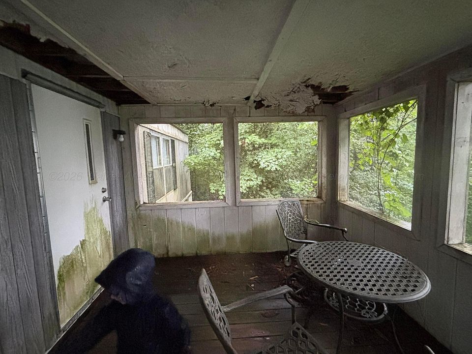 2nd image of 211 Mauldin Ln