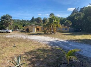 2592 Homewood Rd, West Palm Beach, FL 33406