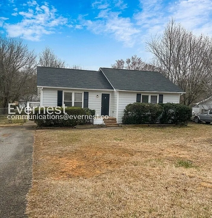 1676 Guilford Dr