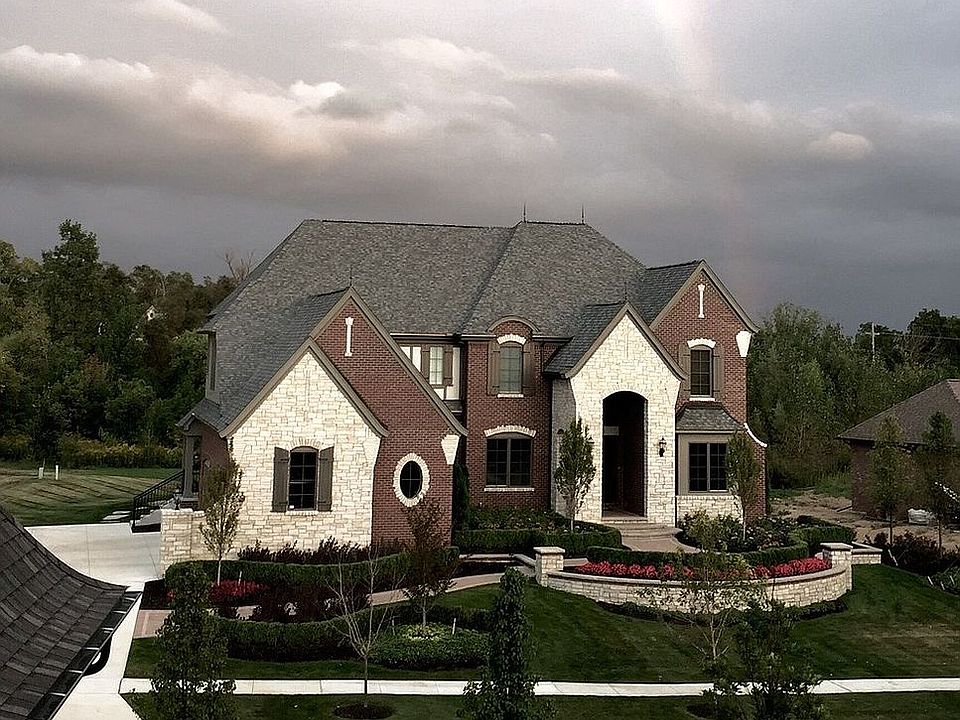 2nd image of 20826 Richmond Dr