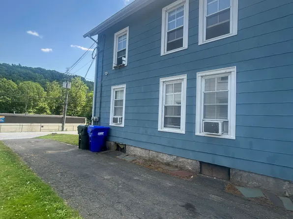 88 River St #2, Thomaston, CT 06787