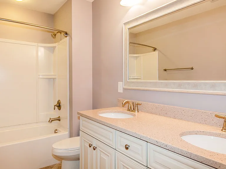 5818 Glenmore Garden Dr — Photo 25