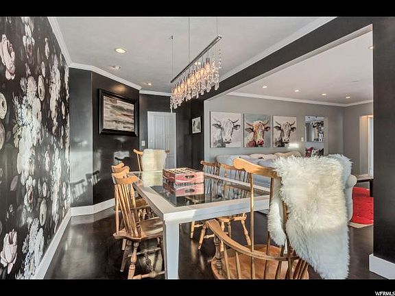 4th image of 2815 S Dearborn St