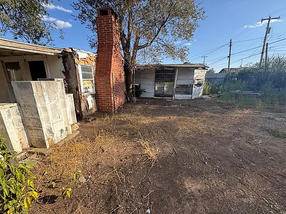 3rd image of 807 Lexington St
