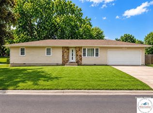 805 N 12th St, Ozark, MO 65721