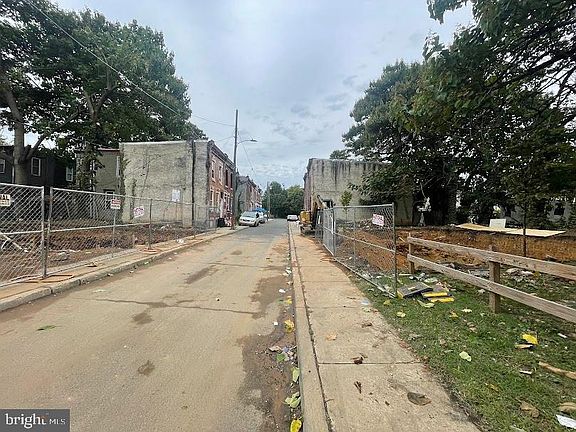 3rd image of 1017 W Orleans St