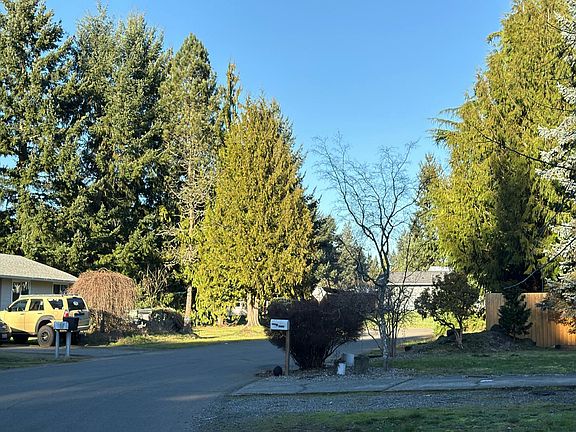 5th image of 12221 218th Avenue Ct E