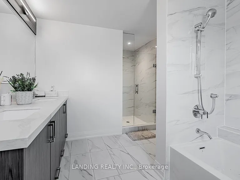 17 Greenbriar Rd #1 — Photo 17