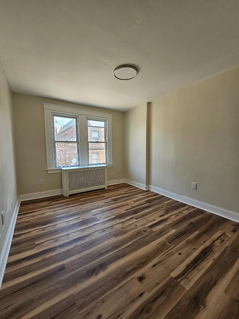 5711 Dunlap St — Photo 4