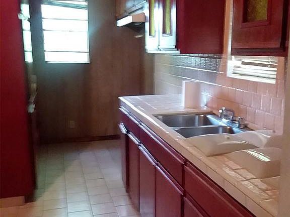 5th image of 3426 McGowen St