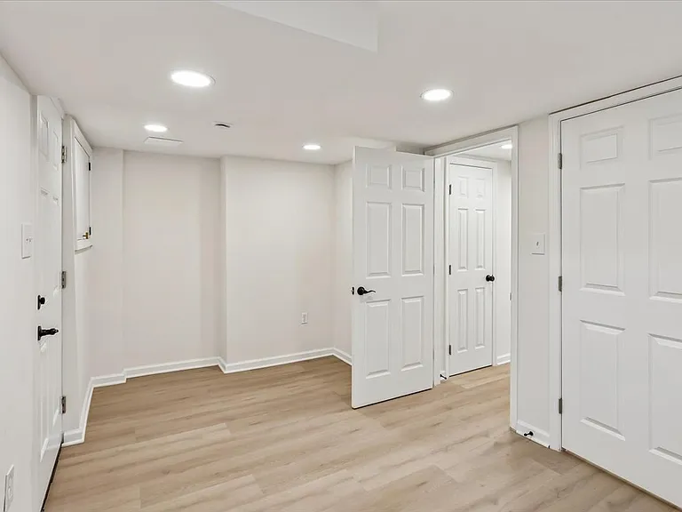 1612 Hardwick Rd — Photo 10