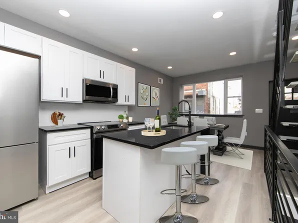 832 League St, Philadelphia, PA 19147