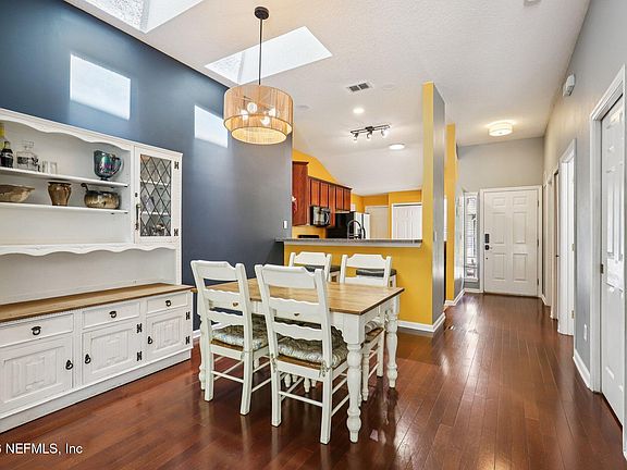 4th image of 12622 E AYRSHIRE Street