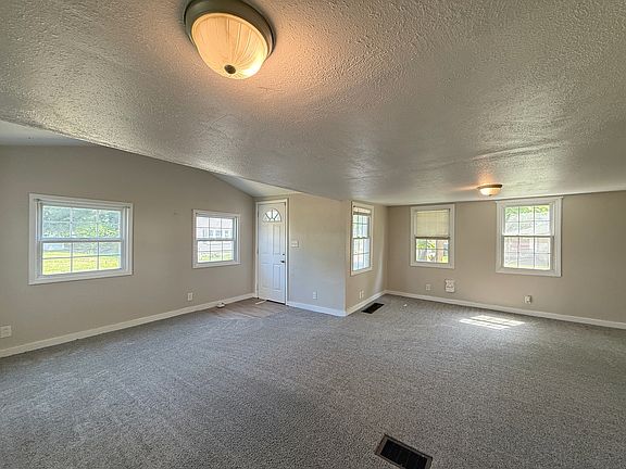 5th image of 1718 19th Ave