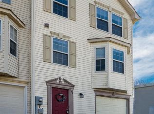 97 Thornberry Dr, Martinsburg, WV 25403