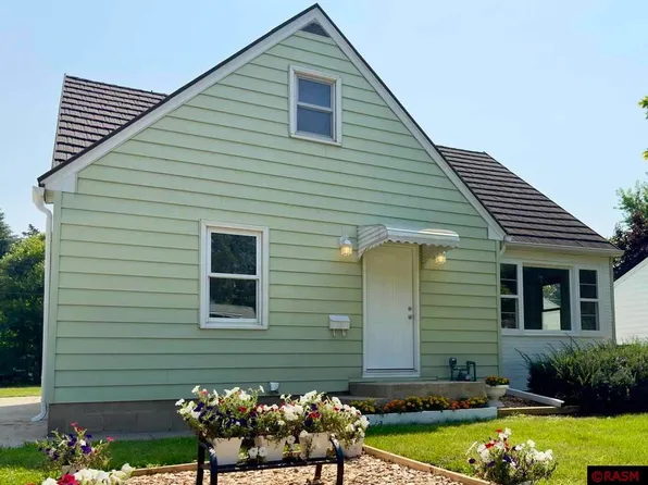 1037 Grandview Ave, Owatonna, MN 55060
