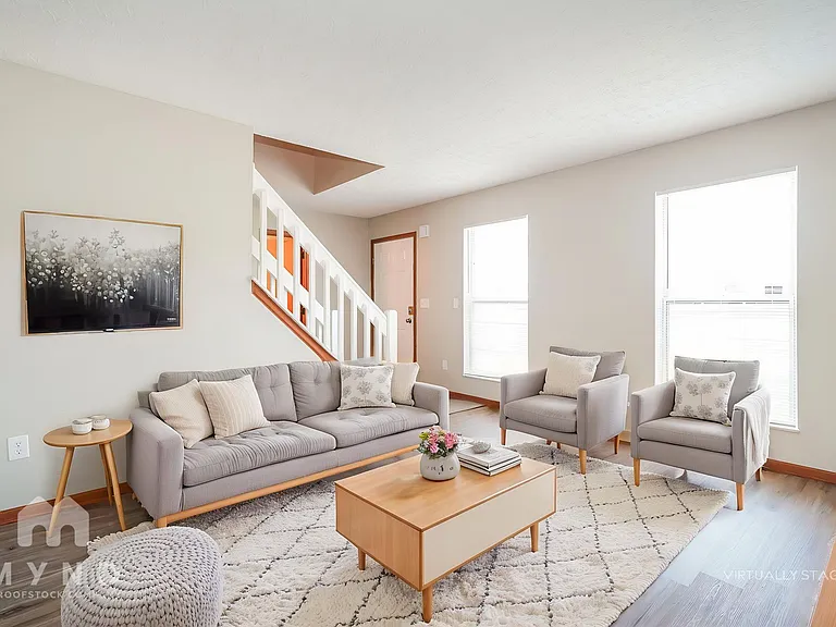 3992 Sandy Ridge Dr — Photo 2
