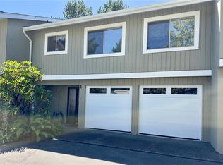 2020 White Birch Rd #4, Sidney, BC V8L2R1