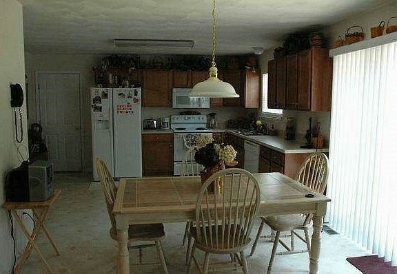 5th image of 592 E Poplar Branch Rd